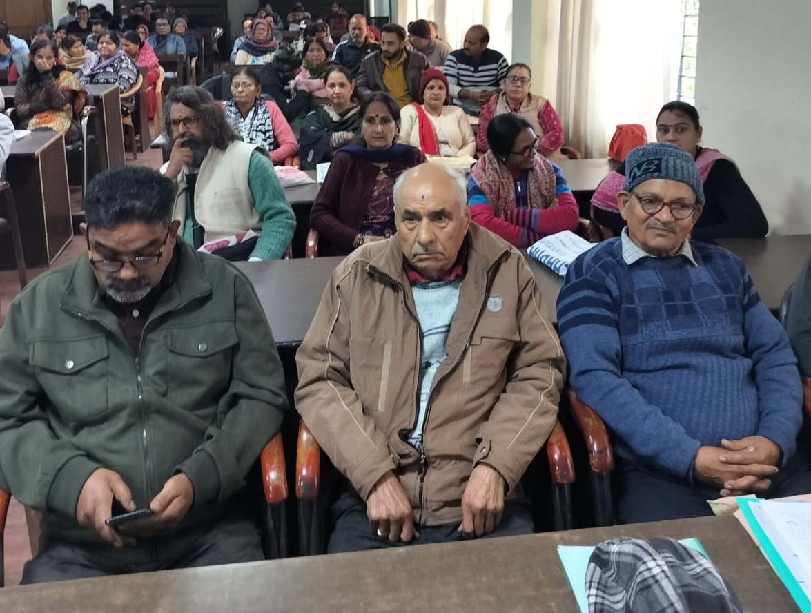 हल्द्वानी में बोले लोग, कभी जिला प्रशासन की बसाई आवास विकास कालोनी अब अवैध कैसे ?