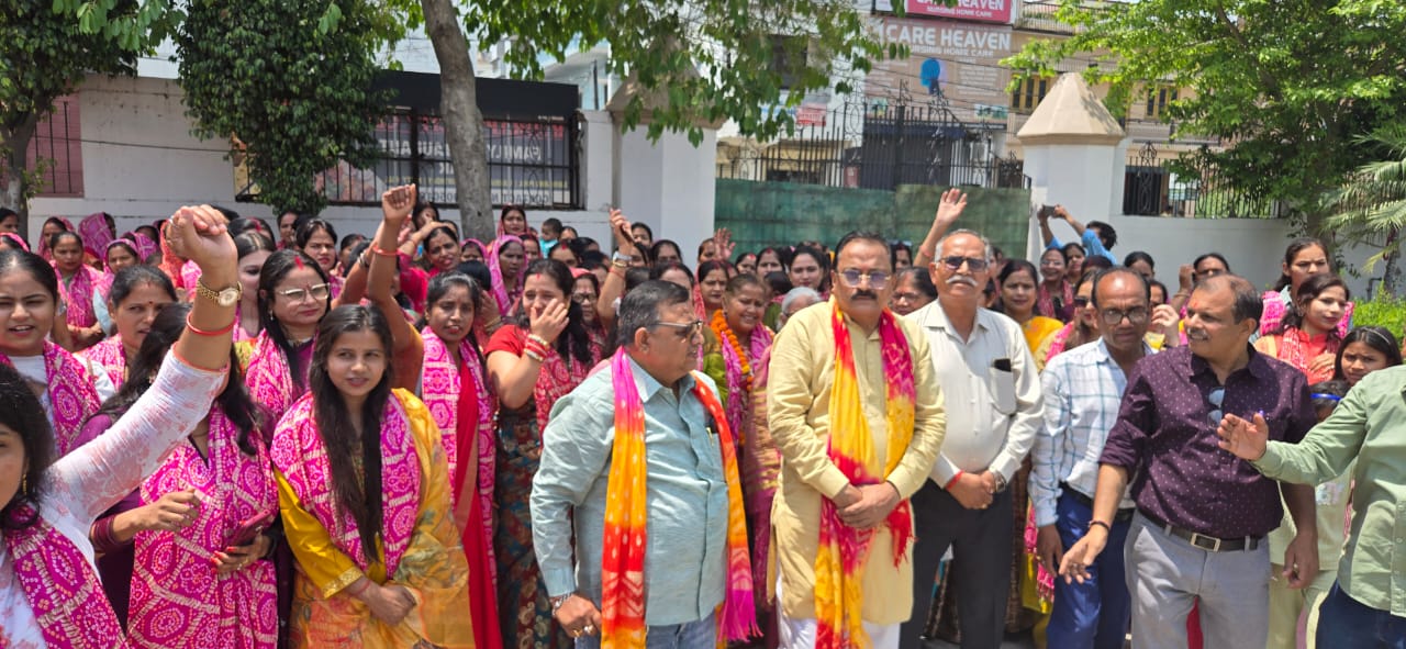 रुद्रपुर में मदर्स डे पर मातृशक्ति का भव्य सम्मान