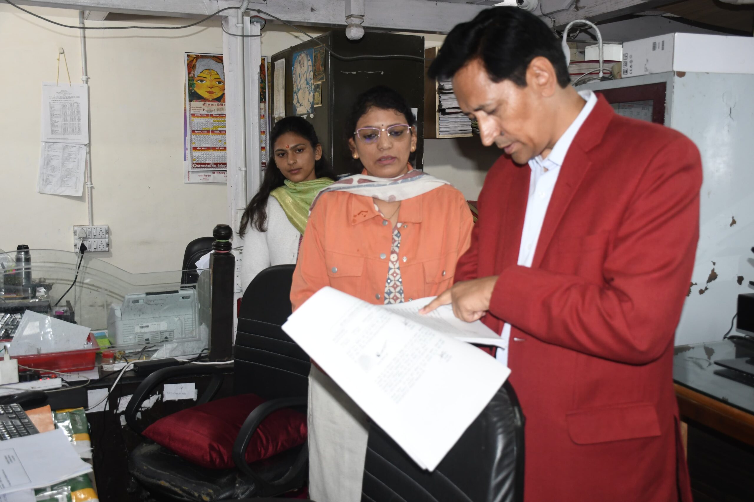 20 साल से लंबित फाइलों पर भड़के आयुक्त, प्रतिकूल प्रविष्टि के निर्देश