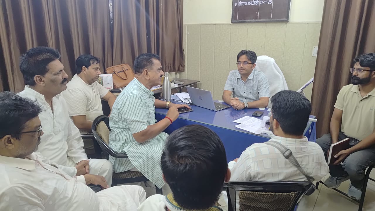 बिजली कटौती से भड़के पूर्व विधायक ठुकराल